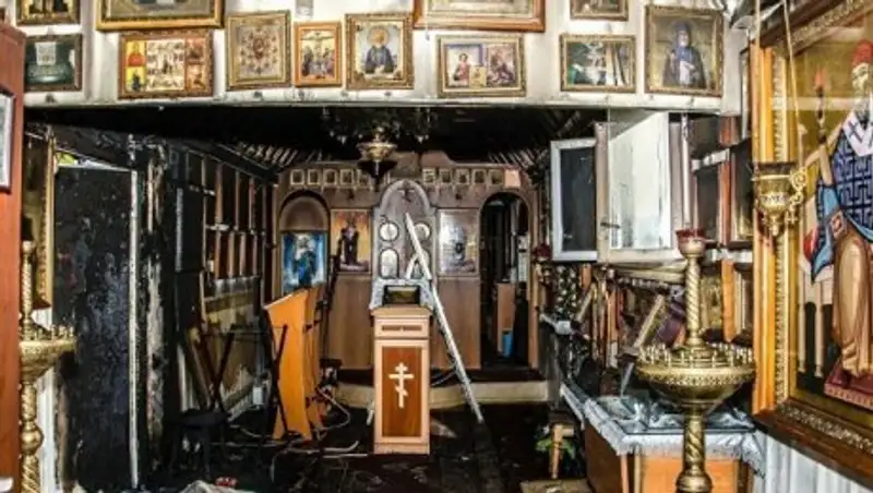 На Украине радикалы захватили храм