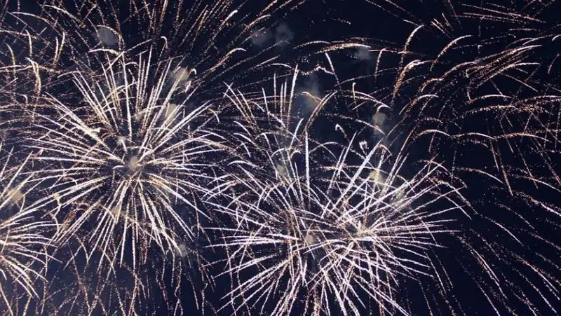 16 декабря в Алматы запустят праздничный салют