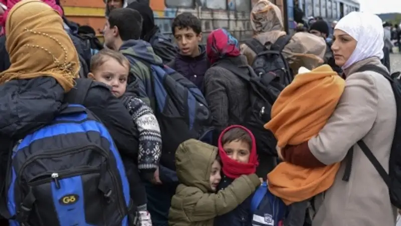 СМИ: ЕК призывает страны ЕС оставлять беженцев у себя, а не направлять их дальше