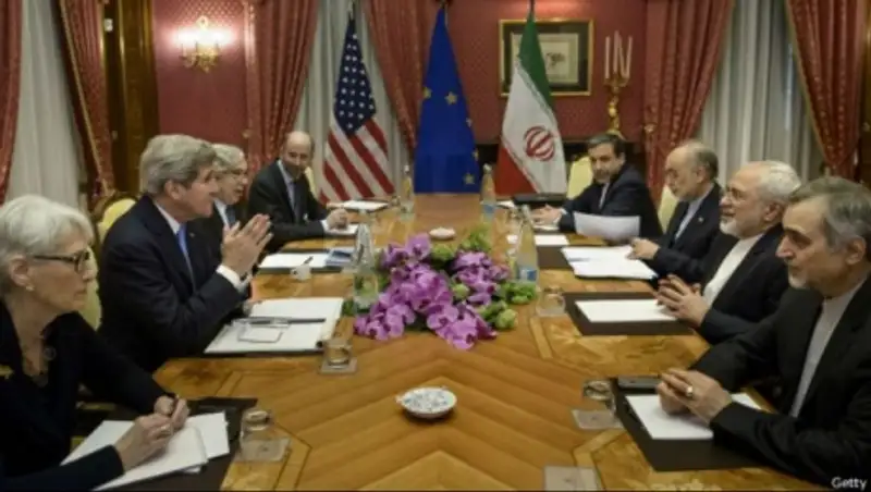 Керри задержался в Лозанне, надеясь на сделку с Ираном