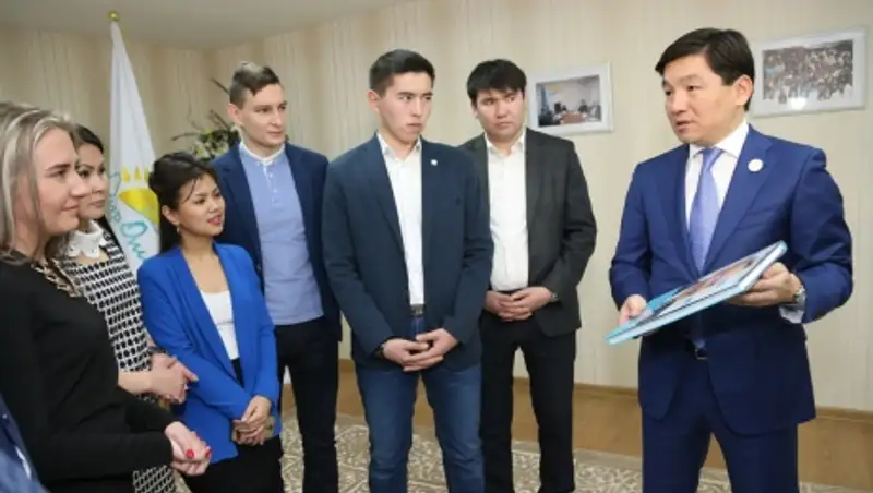 На партию «Н&#1201;р Отан» возложена высокая ответственность по реализации Послания Президента