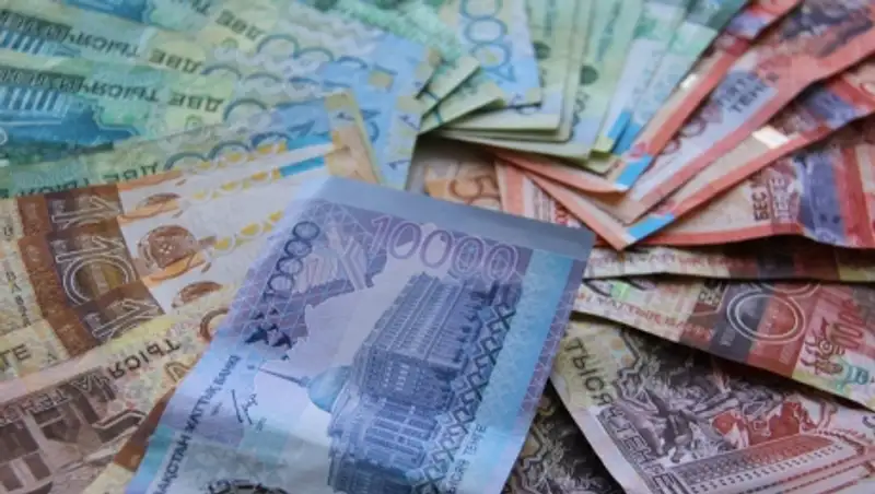 Алматинские водители задолжали государству 3 млрд тенге