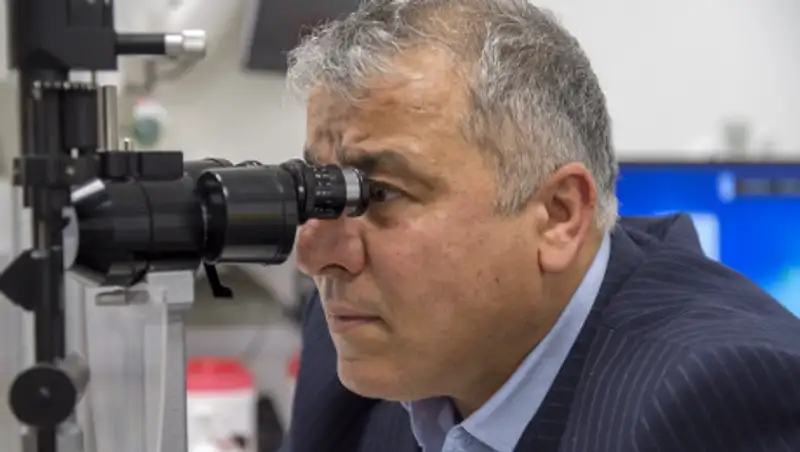 Есть ли смысл в коррекции астигматизма у пожилых людей