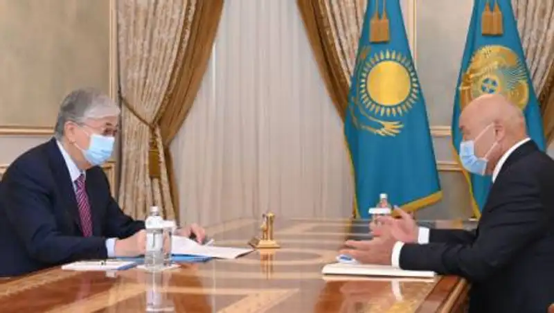 Президент принял акима Туркестанской области