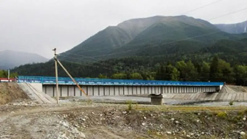 В ВКО построили надежный мост через Бухтарму