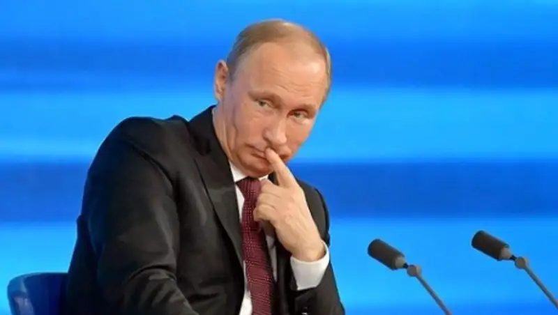 Путин счел адекватными, но несвоевременными действия ЦБ и правительства по поддержке рубля