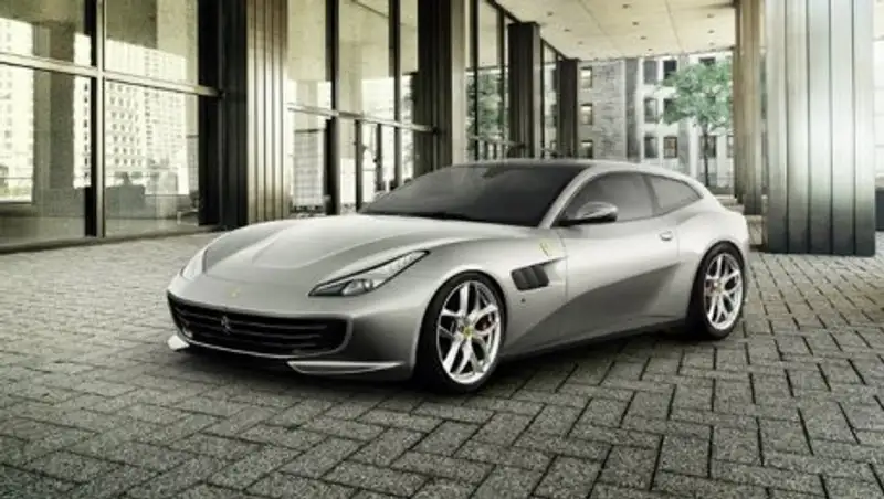 Ferrari представила новую версию суперкара GTC4 Lusso