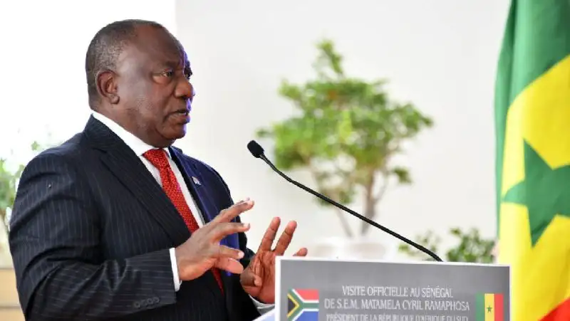 Президент ЮАР выздоровел от COVID-19 и вернулся к работе