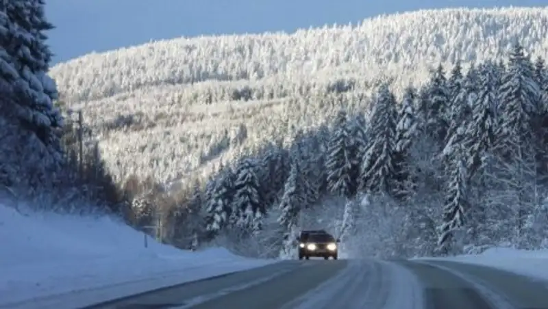 За два дня на трассах Казахстана спасено 46 человек