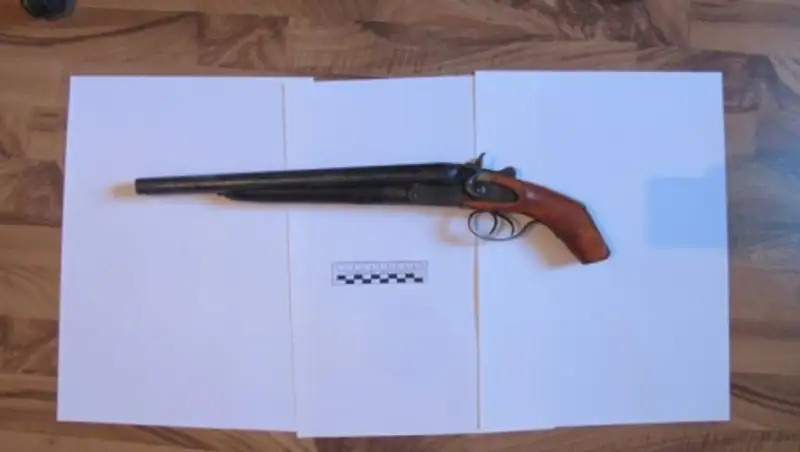 Полиция Алматы проверяет связь между схронами с зажигательной смесью и найденным оружием