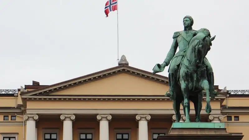 Суд рассмотрит прошение Брейвика о досрочном освобождении