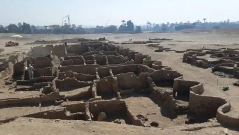 Новый "золотой город" нашли в Египте. Он появился в XIV веке до н.э.