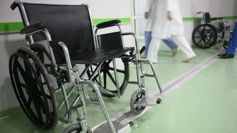 Время ухода за лицом с инвалидностью запишут в трудовой стаж в Казахстане