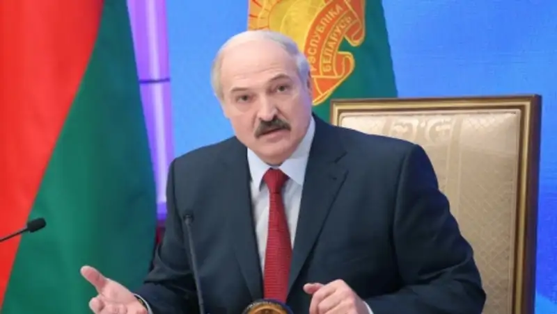 За пост президента Белоруссии будут бороться четыре кандидата