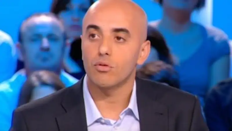 Французский гангстер сбежал из тюрьмы на вертолете