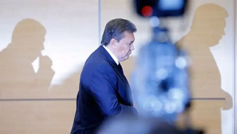 На Януковича завели дело за предложение провести референдумы