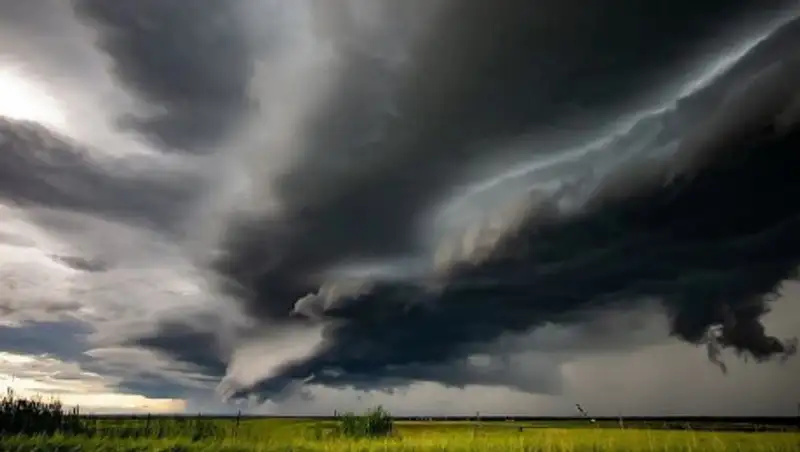 В Нур-Султане и двух областях Казахстана объявлено штормовое предупреждение