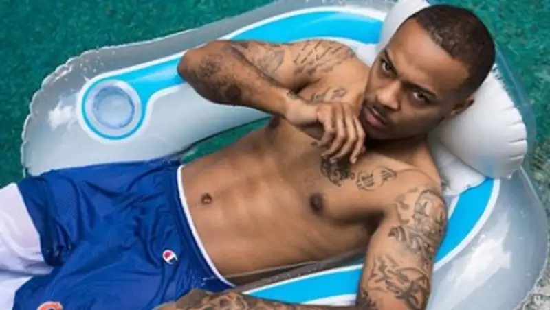 Рэпер принялся раздавать крупные суммы в интернете