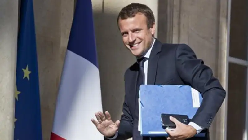 Экс-министр экономики Франции стал кандидатом на пост президента страны