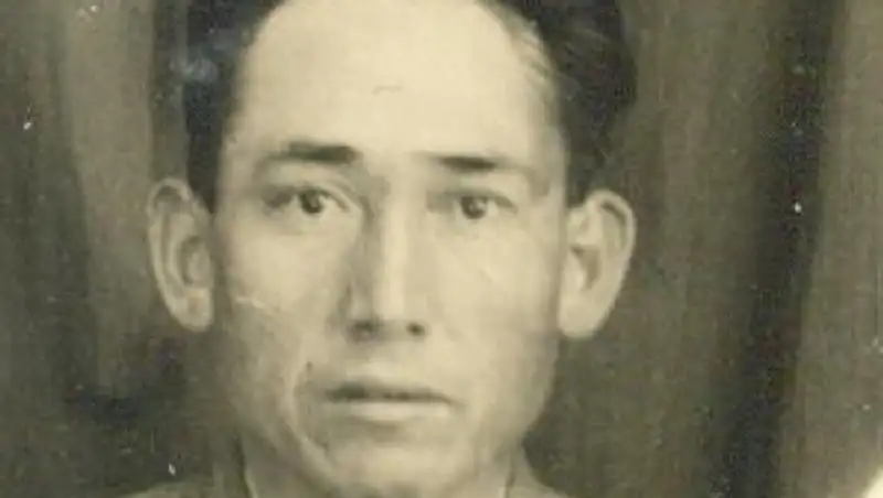 Могилу своего деда Лукмана Исхакова мы нашли в Волгограде