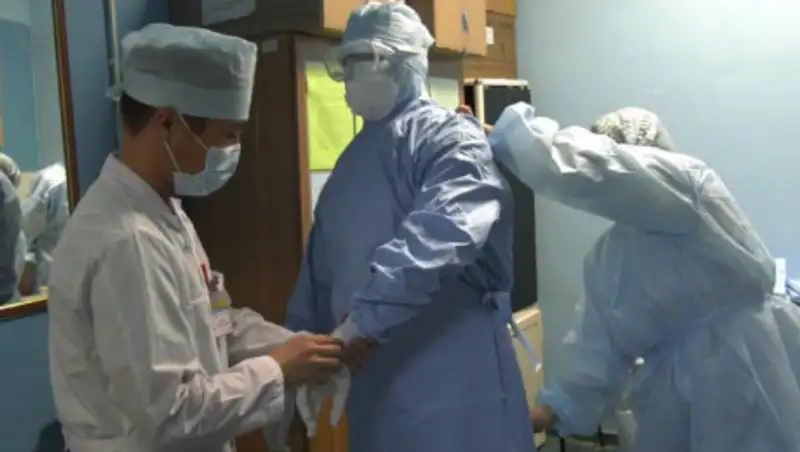 Казахстанские военные медики проводят противоэпидемические мероприятия