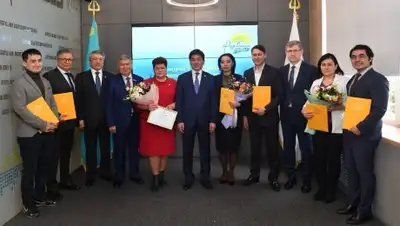 пресс-служба акима Алматы, фото - Новости Zakon.kz от 01.03.2018 19:29