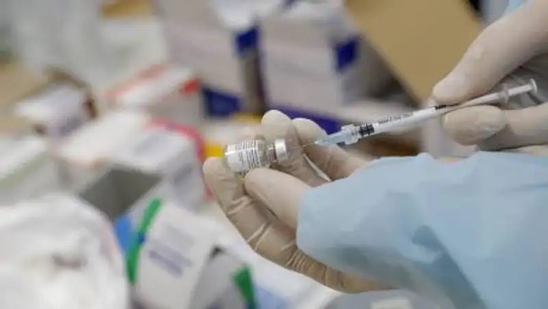 Биолог рассказала о параличе лицевого нерва после вакцинации от COVID-19