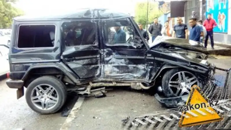 Gelandewagen vs автобус: прекращено уголовное дело в отношении экс-сотрудника прокуратуры