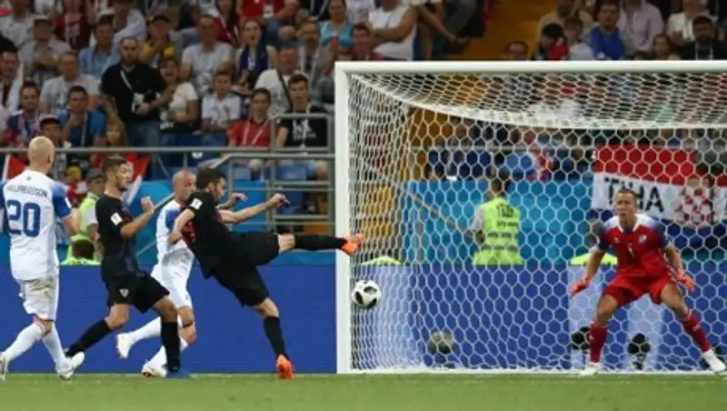 Хорватия обыграла Исландию и вышла в 1/8 финала чемпионата мира