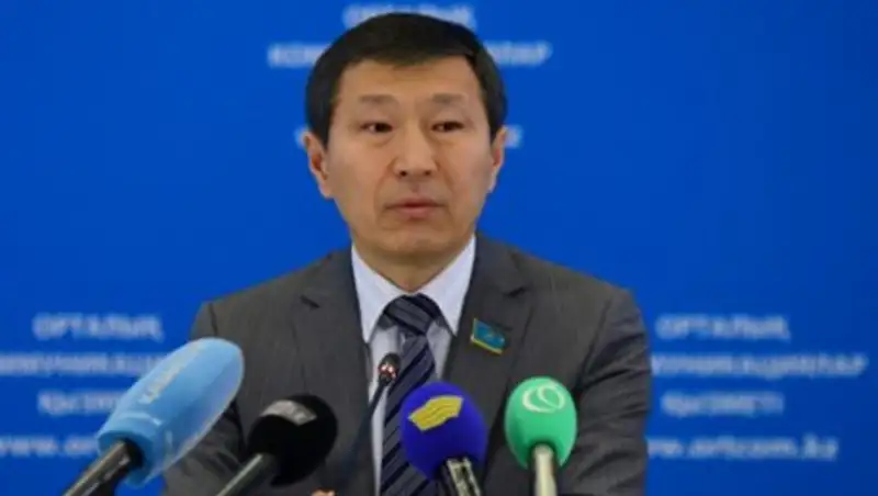 Депутат: В РК необходимо ужесточить требования к кандидатам в нотариусы