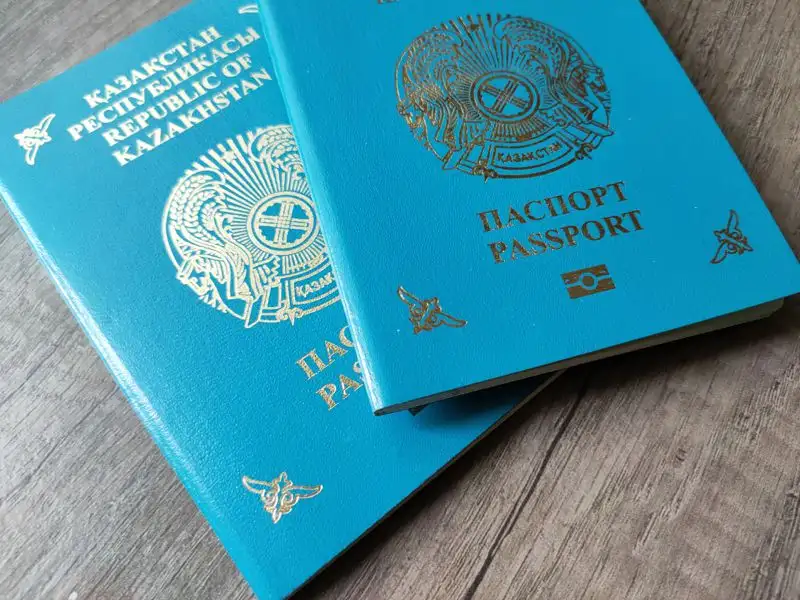 В Казахстане могут сократить сроки действия детских паспортов