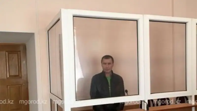 В Уральске 52-летний мужчина обозвал собутыльника "крысой" и зарезал его