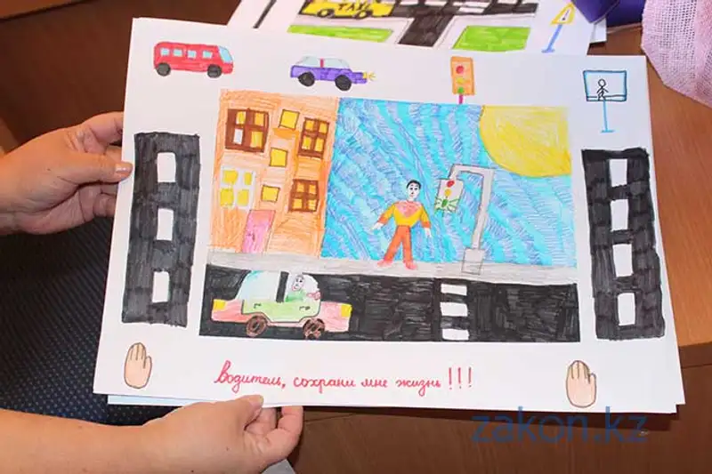 Алматинские школьники призывают водителей соблюдать Правила дорожного движения (фото), фото - Новости Zakon.kz от 15.11.2013 22:31