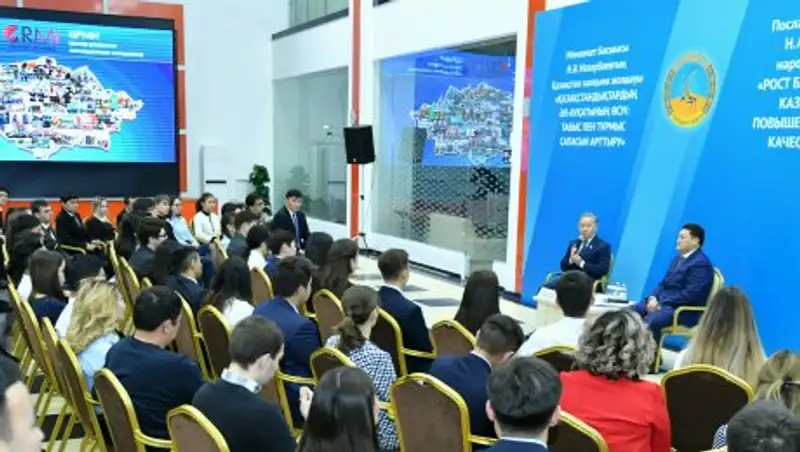 Нигматулин обсудил послание Президента с молодежью Павлодарской области
