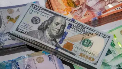 торги на бирже, фото - Новости Zakon.kz от 15.04.2022 15:48