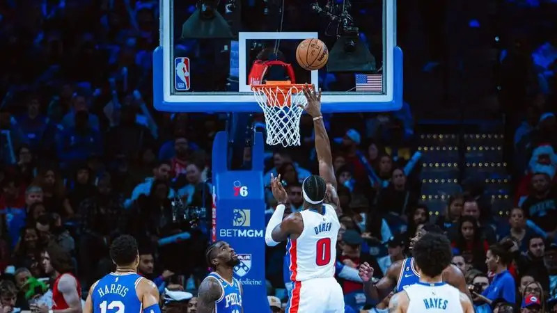 Три игрока удалены после драки в матче НБА