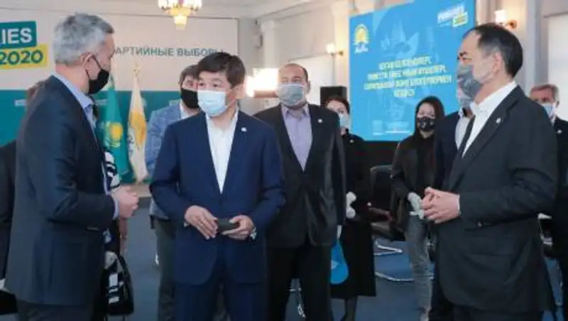 Байбек в Алматы обсудил Послание Президента