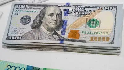 торги на бирже, фото - Новости Zakon.kz от 12.04.2022 15:37