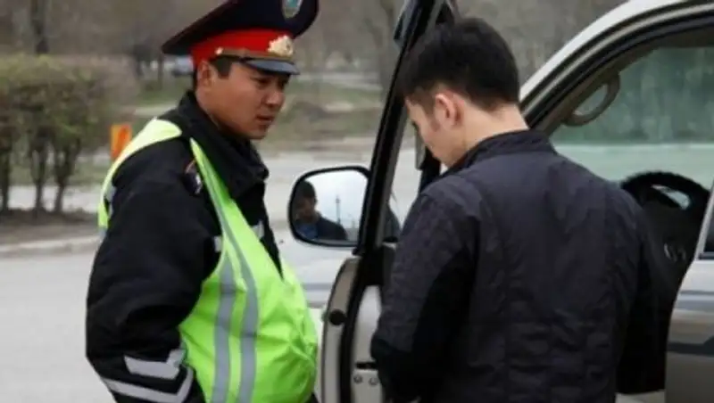 В Алматы проходят масштабные проверки на дорогах