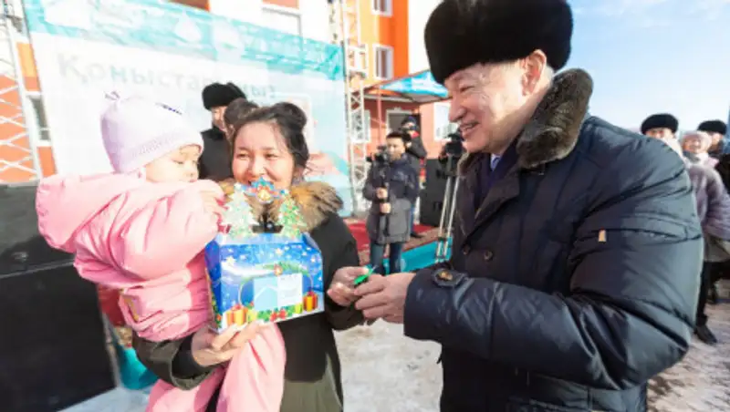 В преддверии Нового года 52 восточноказахстанца отметили новоселье