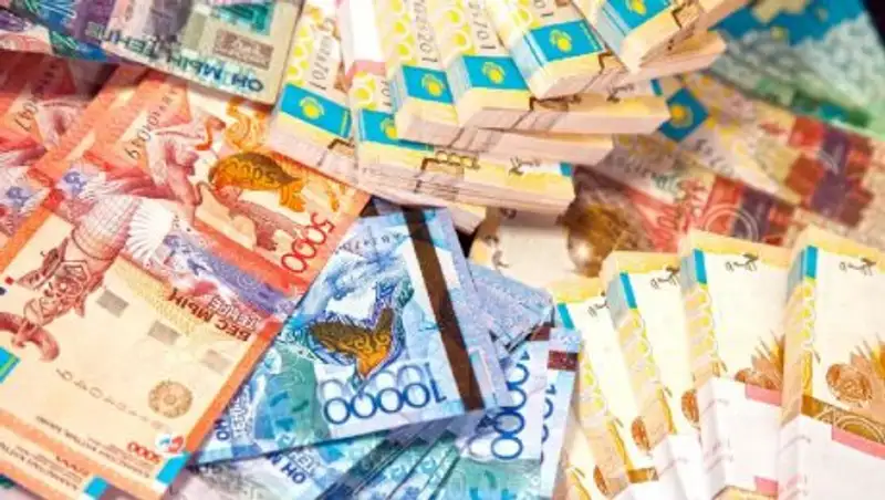 Соңғы 10-15 жылда Қазақстаннан 100 млрд теңге шығарылған