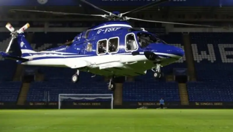 Вертолет владельца футбольного клуба разбился на парковке стадиона