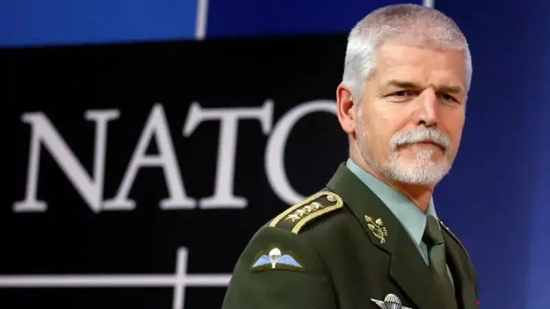 На выборах президента Чехии победил генерал Петр Павел