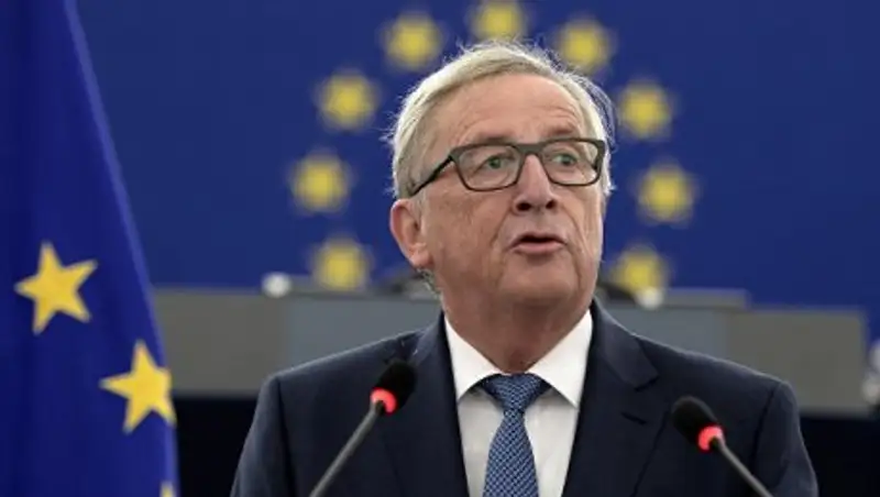 Юнкер: судить о наследии Фиделя Кастро должна история