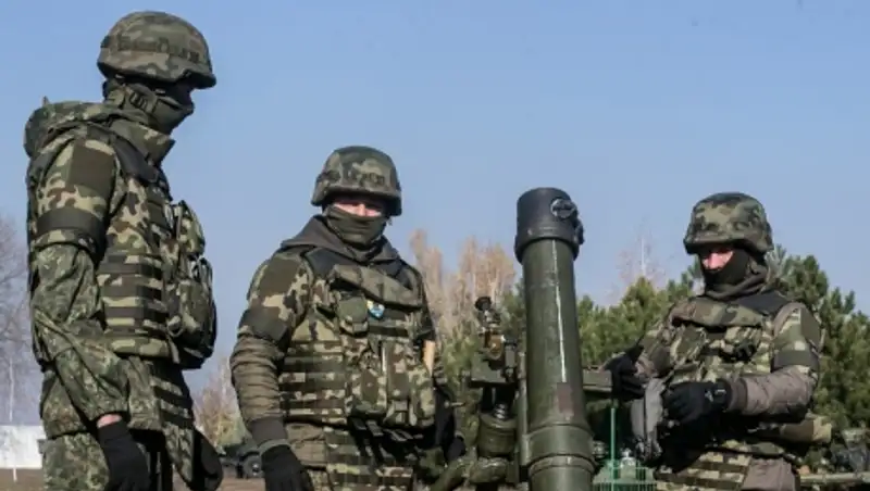 Журналисты телеканала РЕН ТВ попали под минометный обстрел в Донецке