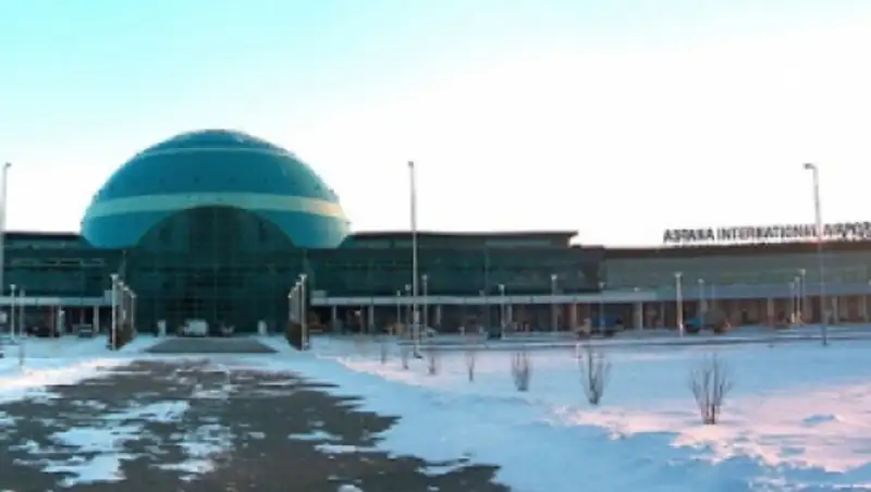 В аэропорту Астаны временно отменен досмотр у входа