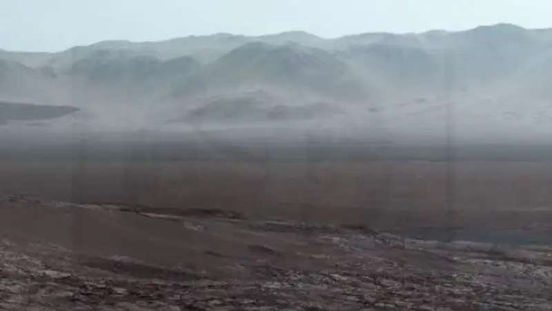 NASA опубликовало панорамную съемку Марса