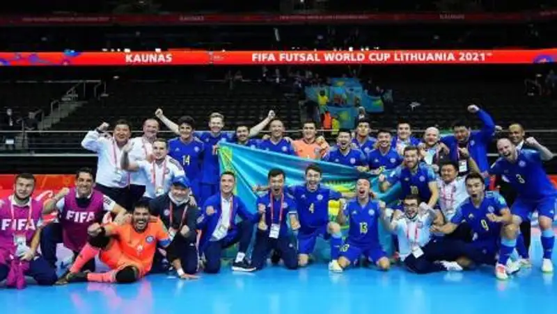 Сборная Казахстана по футзалу вышла в полуфинал мирового первенства