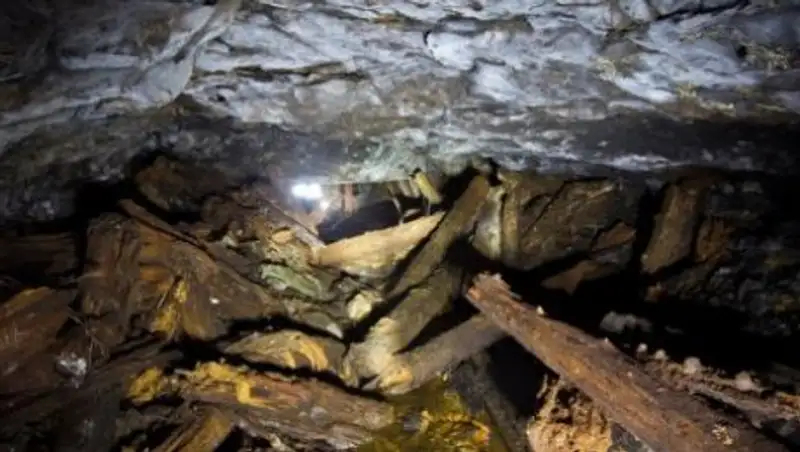 На шахте "Казахалтын" пострадал горняк