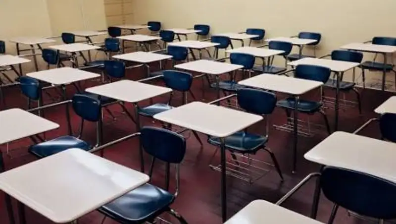 Дефицит в 200 тыс. мест. Как будут разгружать переполненные школы